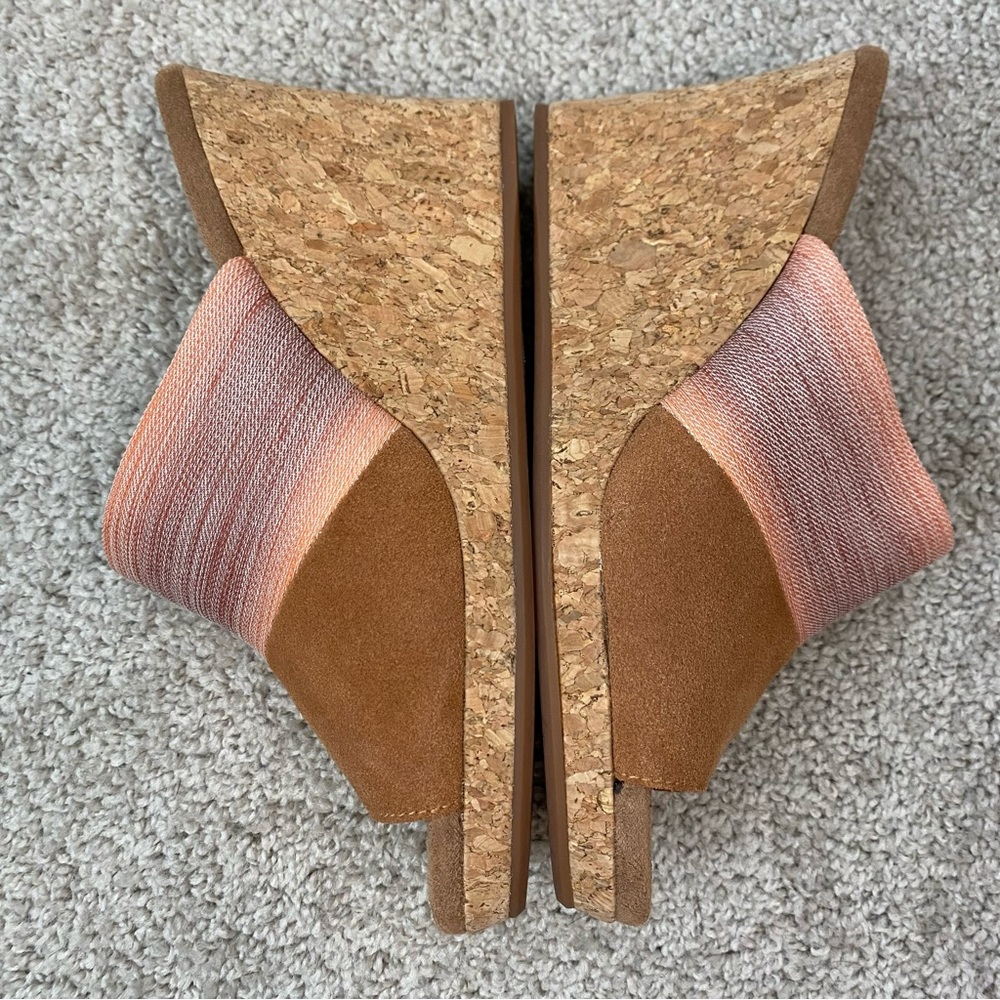 TOMS Cork Wedge Sandals 8 - Picture 6 of 9